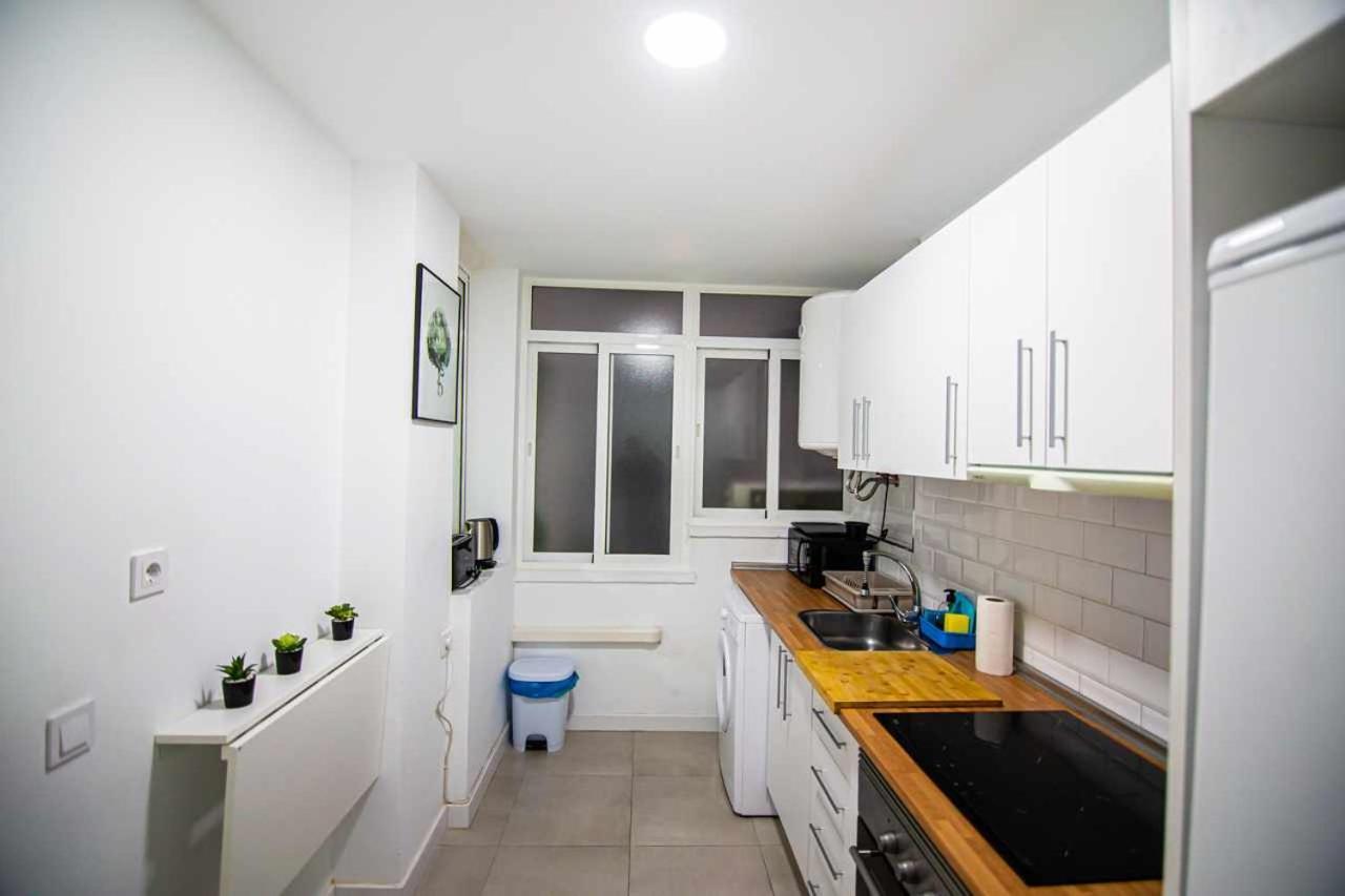 Apartamento Heroes De Sostoa Малага Экстерьер фото