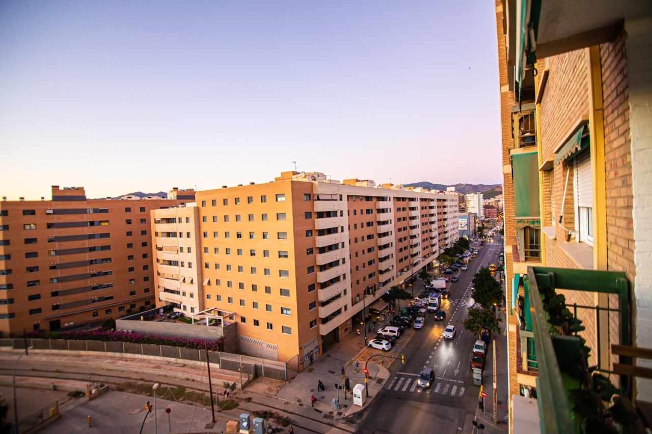 Apartamento Heroes De Sostoa Малага Экстерьер фото