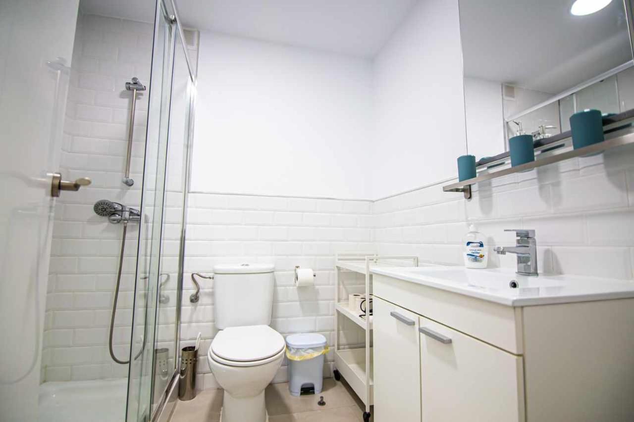 Apartamento Heroes De Sostoa Малага Экстерьер фото